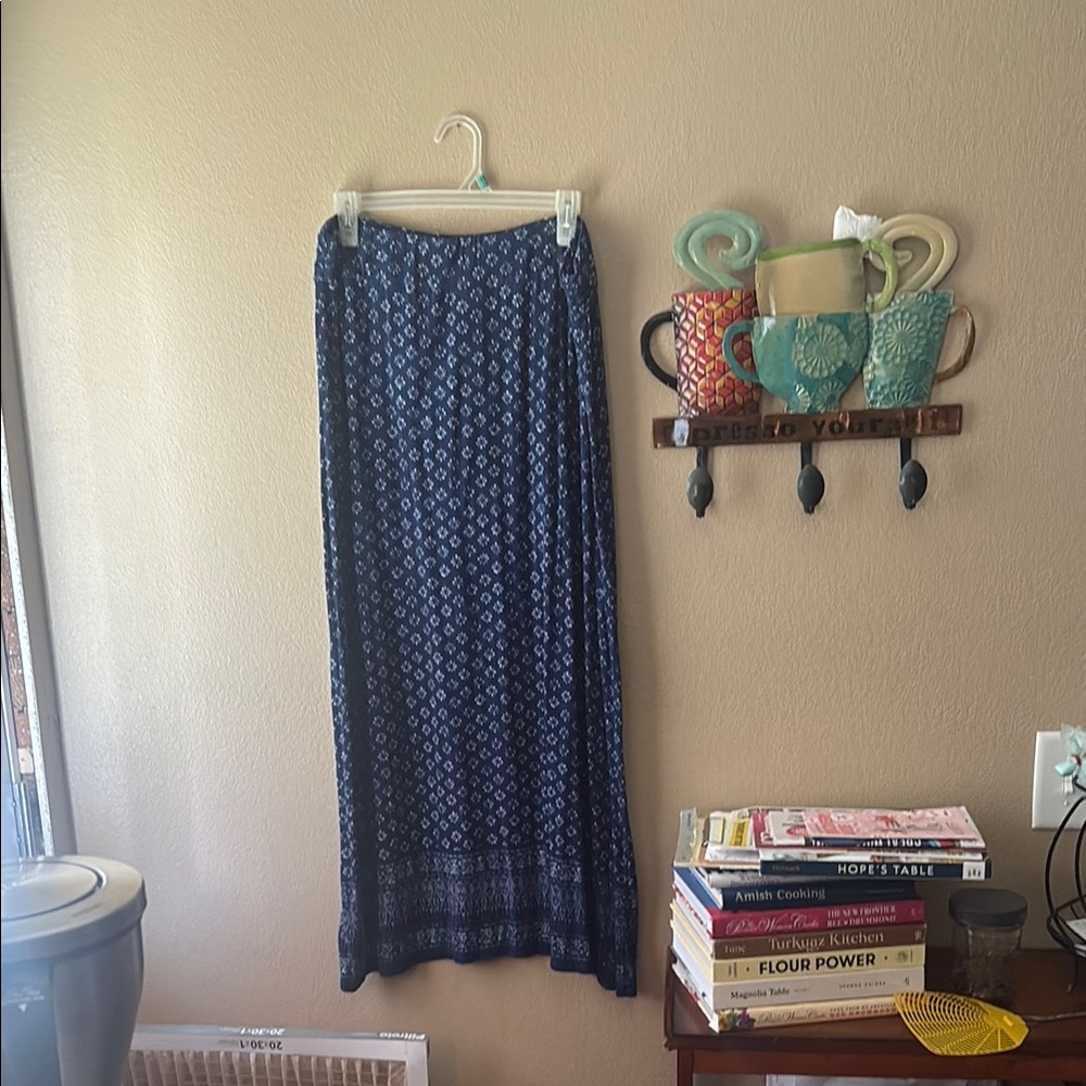 Liz Claiborne Blue Pleated Maxi Skirt